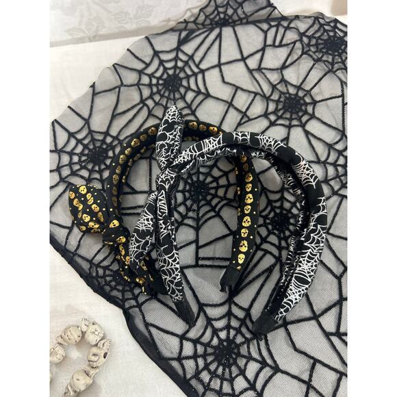 Spookie Set Skulls Spiderwebs Headband Bracelet Pouch Bag Goth Halloween - Picture 6 of 7
